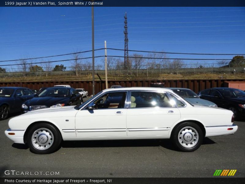 Spindrift White / Oatmeal 1999 Jaguar XJ Vanden Plas