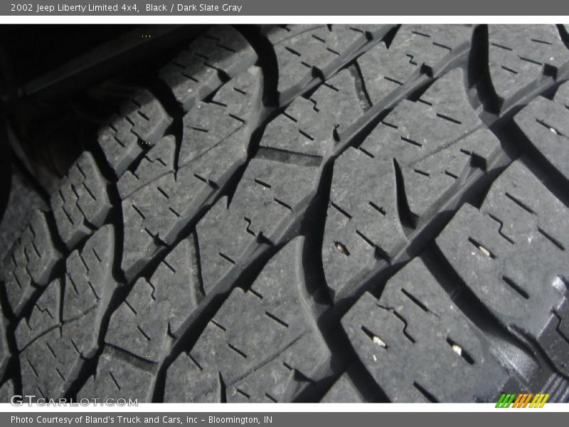 Black / Dark Slate Gray 2002 Jeep Liberty Limited 4x4