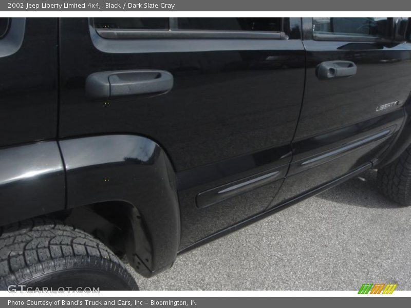 Black / Dark Slate Gray 2002 Jeep Liberty Limited 4x4