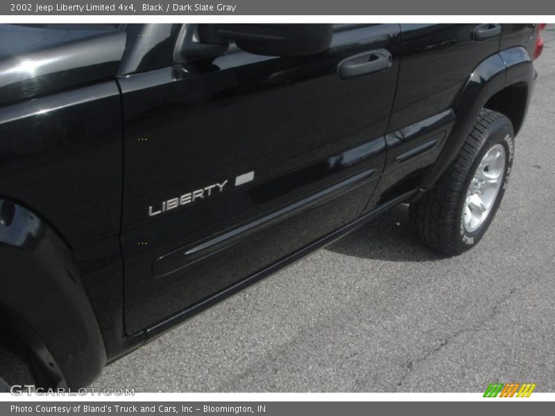 Black / Dark Slate Gray 2002 Jeep Liberty Limited 4x4