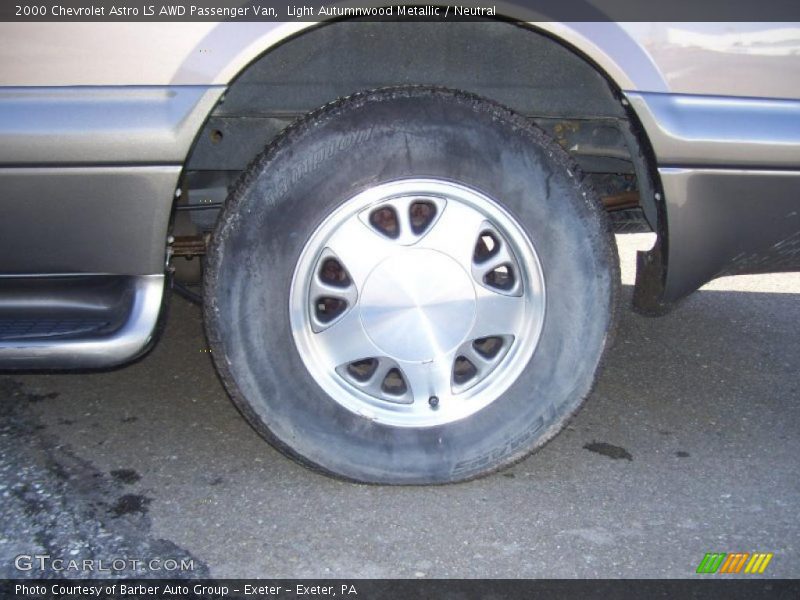  2000 Astro LS AWD Passenger Van Wheel