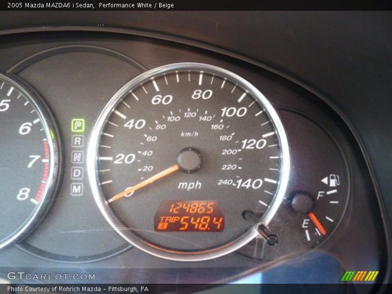 Performance White / Beige 2005 Mazda MAZDA6 i Sedan