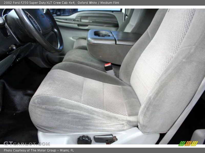 Oxford White / Medium Flint 2002 Ford F250 Super Duty XLT Crew Cab 4x4