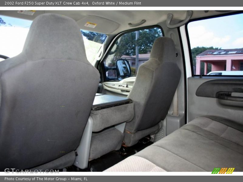 Oxford White / Medium Flint 2002 Ford F250 Super Duty XLT Crew Cab 4x4