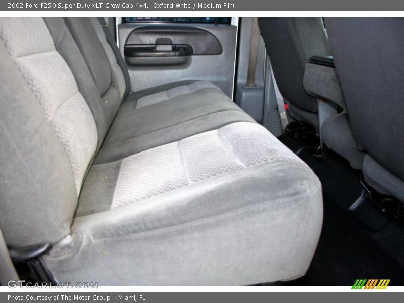 Oxford White / Medium Flint 2002 Ford F250 Super Duty XLT Crew Cab 4x4