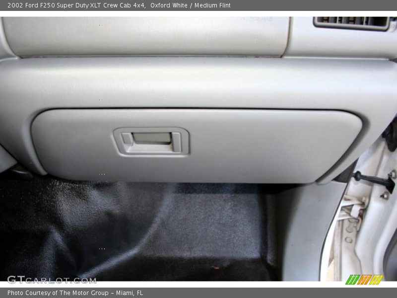 Oxford White / Medium Flint 2002 Ford F250 Super Duty XLT Crew Cab 4x4