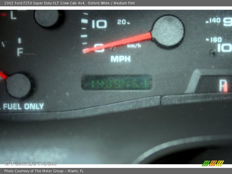 Oxford White / Medium Flint 2002 Ford F250 Super Duty XLT Crew Cab 4x4