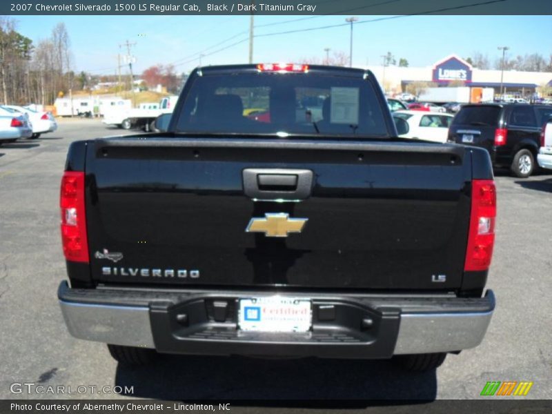 Black / Dark Titanium Gray 2007 Chevrolet Silverado 1500 LS Regular Cab