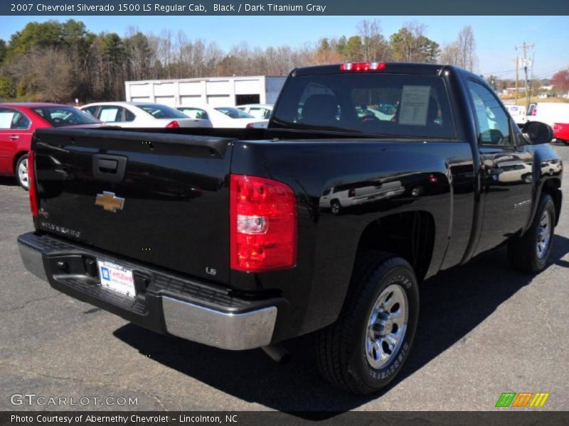Black / Dark Titanium Gray 2007 Chevrolet Silverado 1500 LS Regular Cab