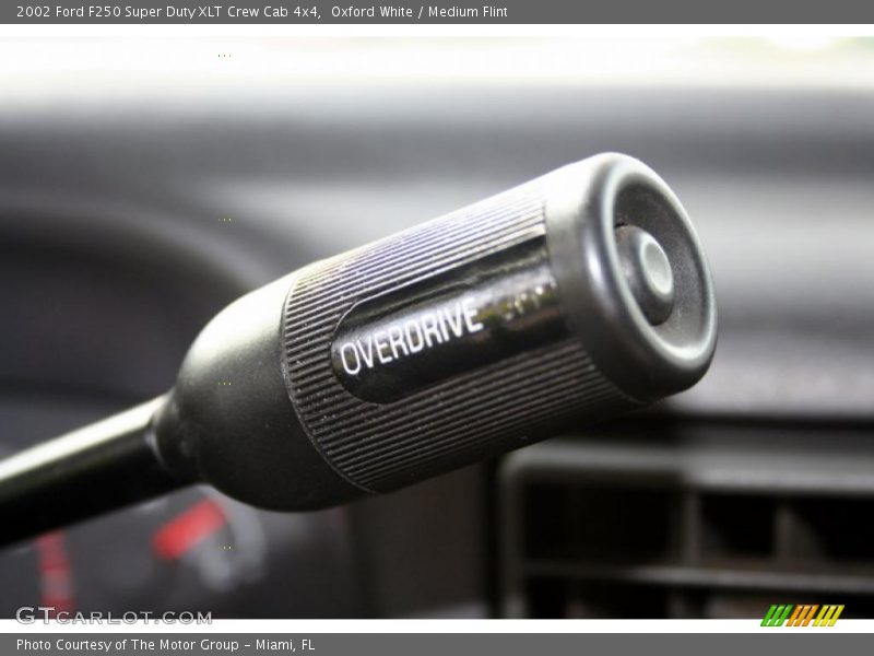 Oxford White / Medium Flint 2002 Ford F250 Super Duty XLT Crew Cab 4x4