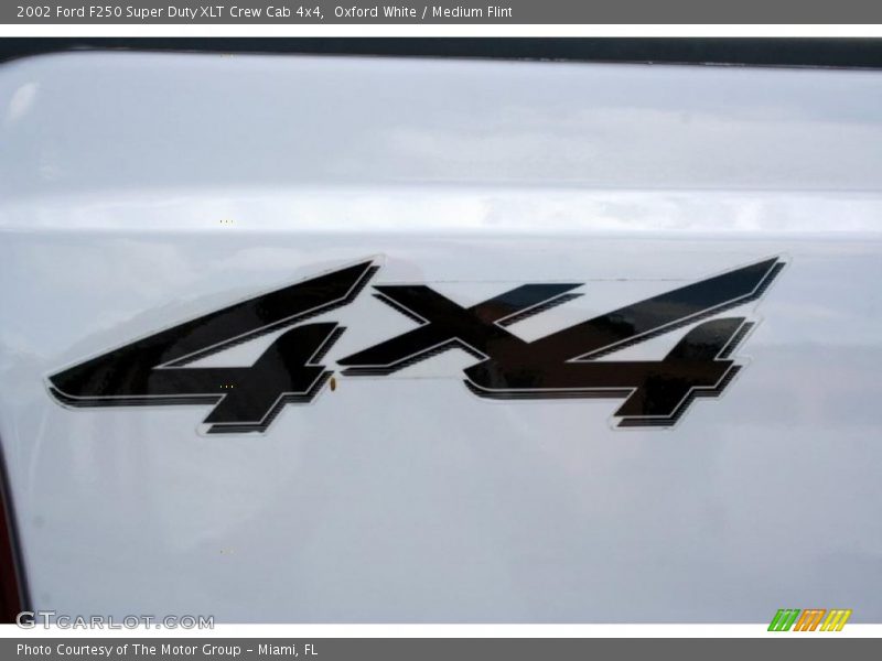  2002 F250 Super Duty XLT Crew Cab 4x4 Logo