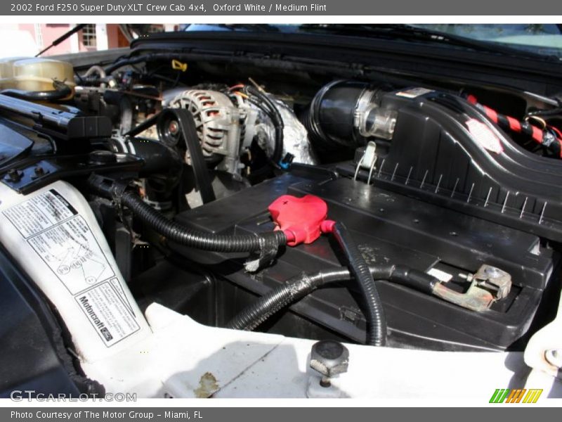 Oxford White / Medium Flint 2002 Ford F250 Super Duty XLT Crew Cab 4x4