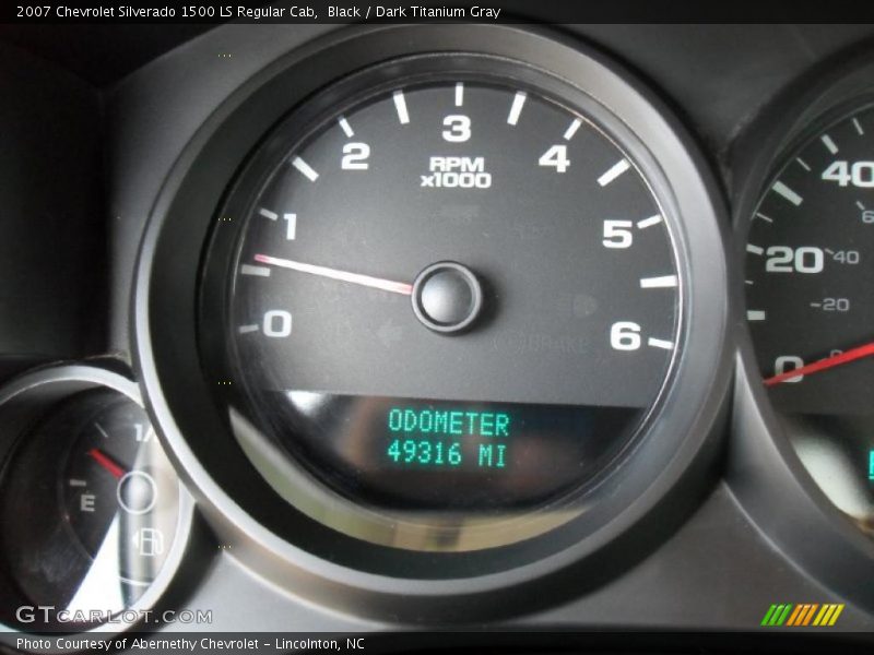 Black / Dark Titanium Gray 2007 Chevrolet Silverado 1500 LS Regular Cab