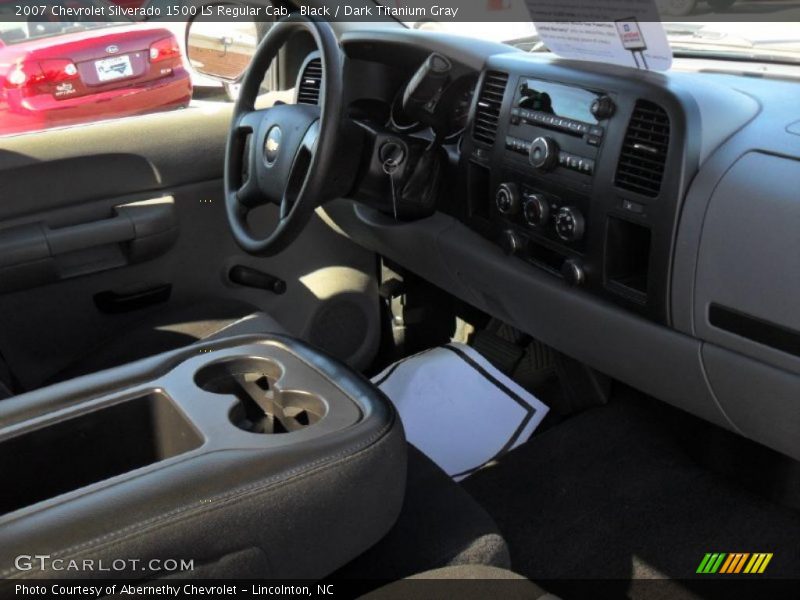 Black / Dark Titanium Gray 2007 Chevrolet Silverado 1500 LS Regular Cab