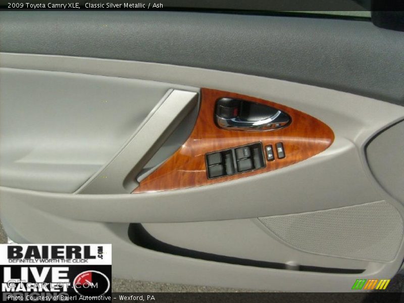 Classic Silver Metallic / Ash 2009 Toyota Camry XLE