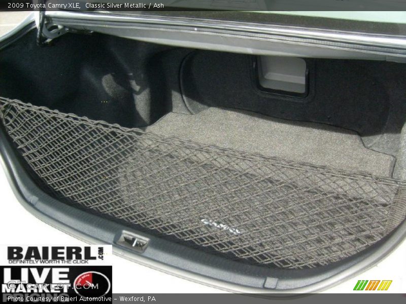 Classic Silver Metallic / Ash 2009 Toyota Camry XLE