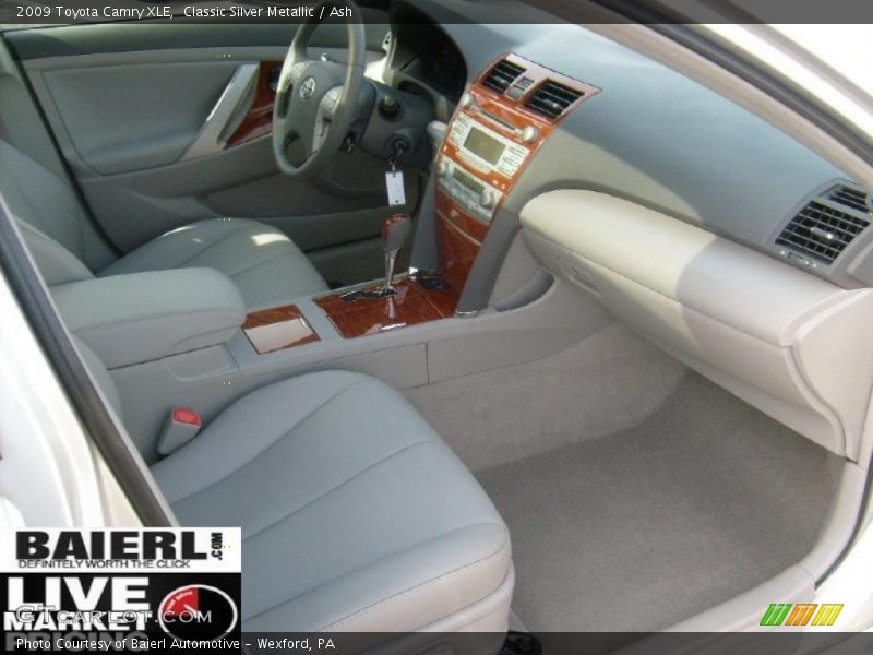 Classic Silver Metallic / Ash 2009 Toyota Camry XLE