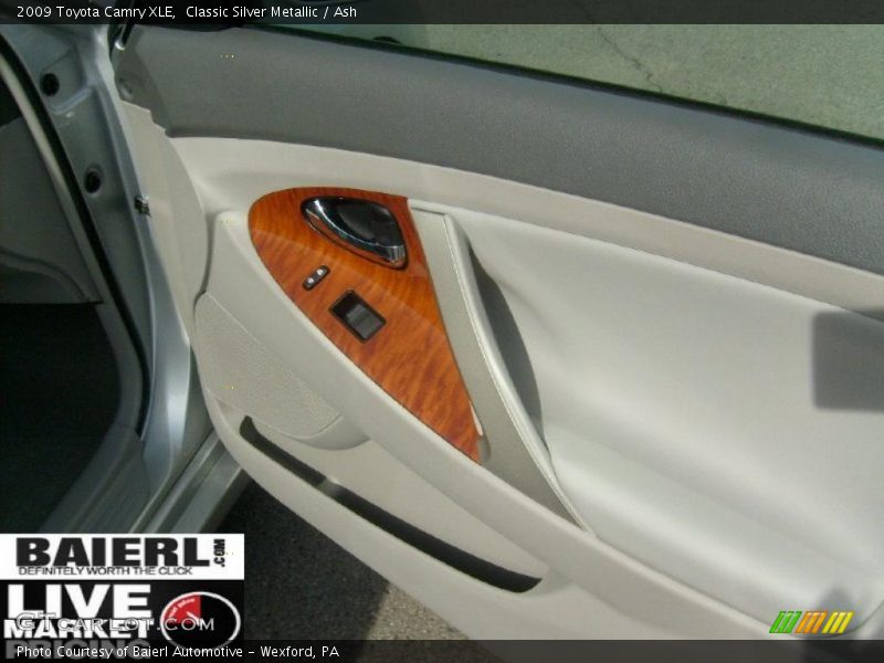 Classic Silver Metallic / Ash 2009 Toyota Camry XLE