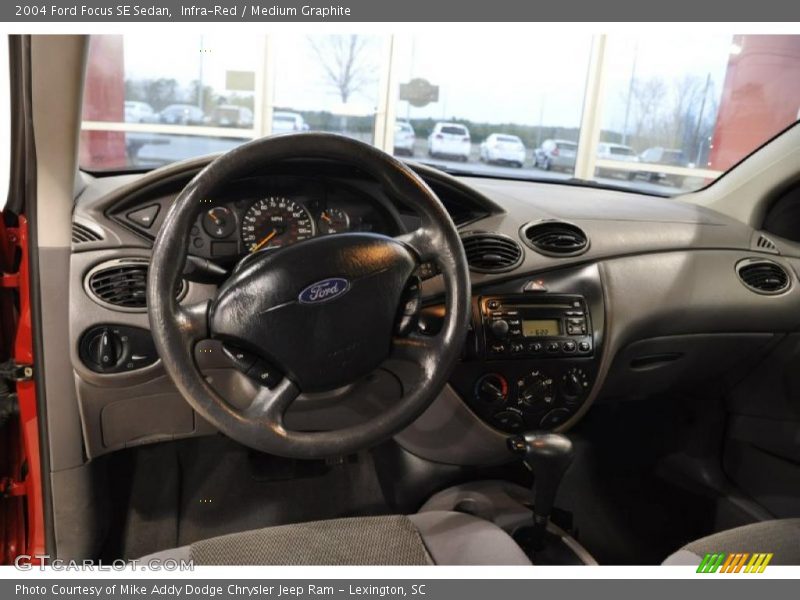 Infra-Red / Medium Graphite 2004 Ford Focus SE Sedan