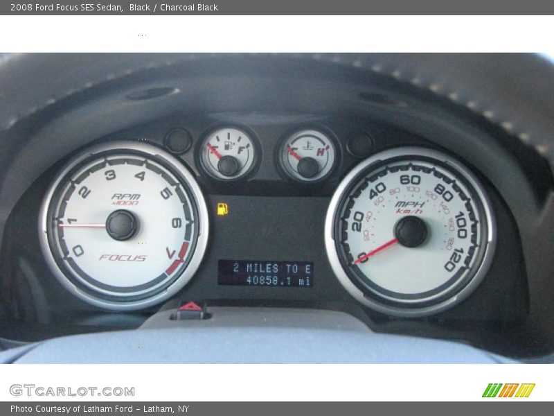 Black / Charcoal Black 2008 Ford Focus SES Sedan