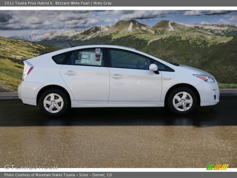 Blizzard White Pearl / Misty Gray 2011 Toyota Prius Hybrid II