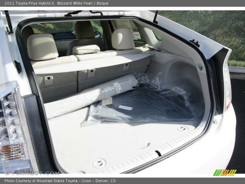Blizzard White Pearl / Bisque 2011 Toyota Prius Hybrid II