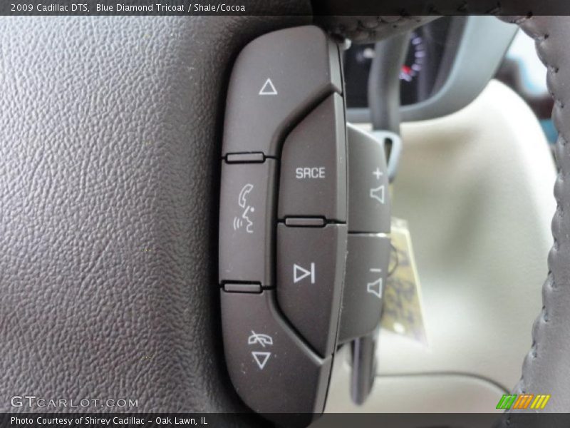 Blue Diamond Tricoat / Shale/Cocoa 2009 Cadillac DTS