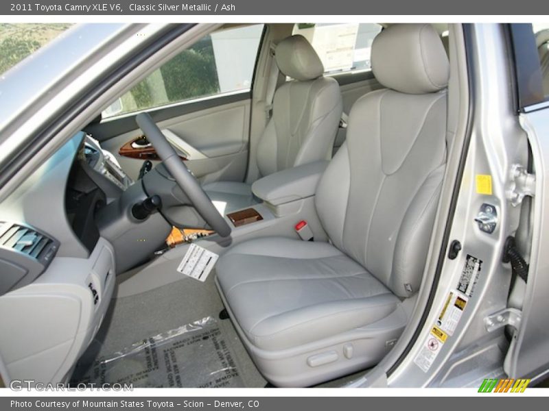 Classic Silver Metallic / Ash 2011 Toyota Camry XLE V6