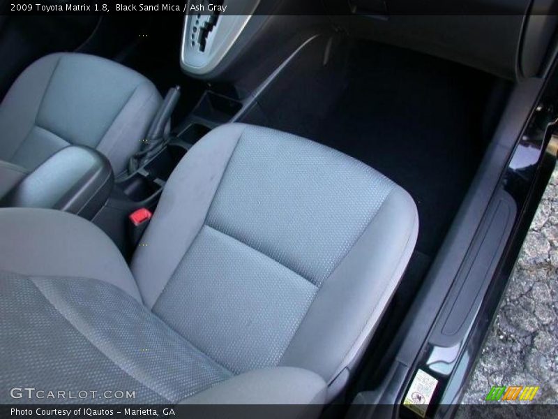 Black Sand Mica / Ash Gray 2009 Toyota Matrix 1.8