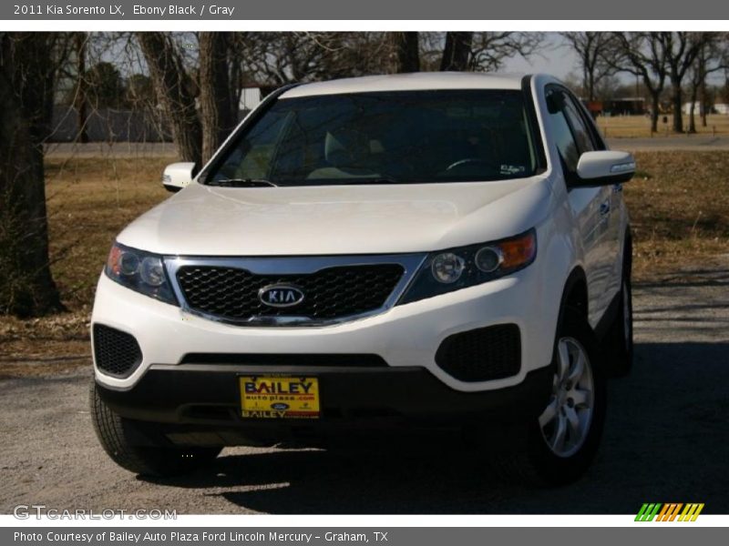 Ebony Black / Gray 2011 Kia Sorento LX