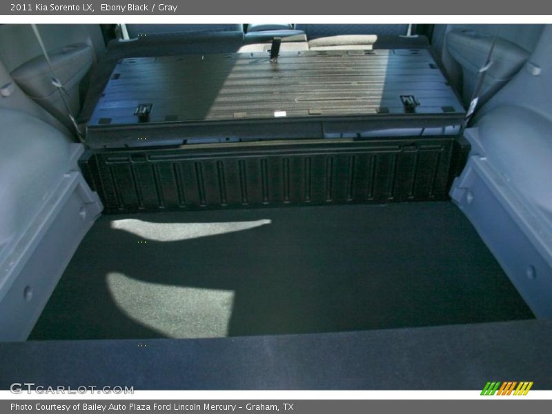 Ebony Black / Gray 2011 Kia Sorento LX
