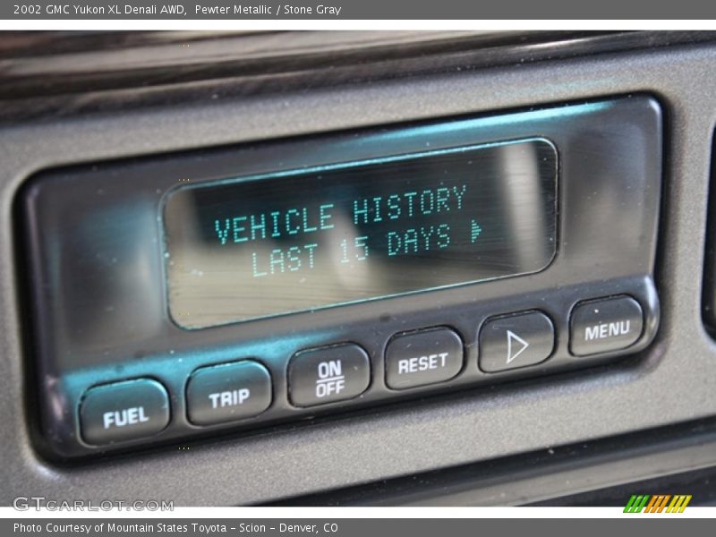 Controls of 2002 Yukon XL Denali AWD