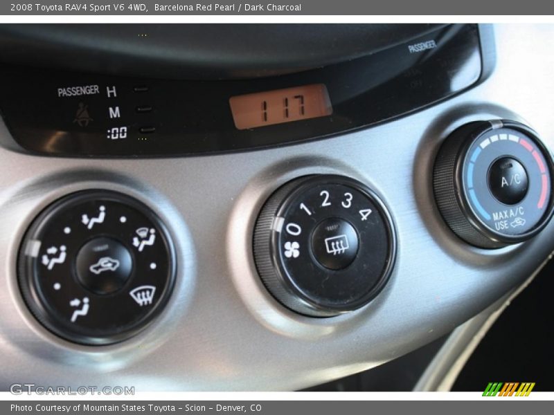 Controls of 2008 RAV4 Sport V6 4WD
