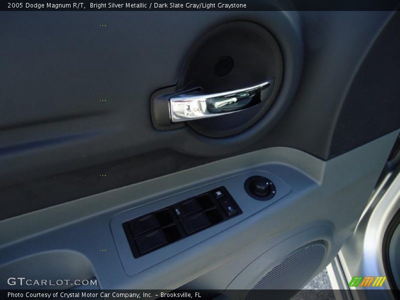 Bright Silver Metallic / Dark Slate Gray/Light Graystone 2005 Dodge Magnum R/T