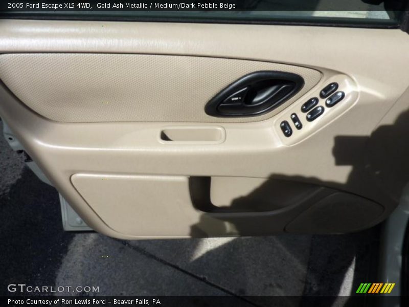 Gold Ash Metallic / Medium/Dark Pebble Beige 2005 Ford Escape XLS 4WD