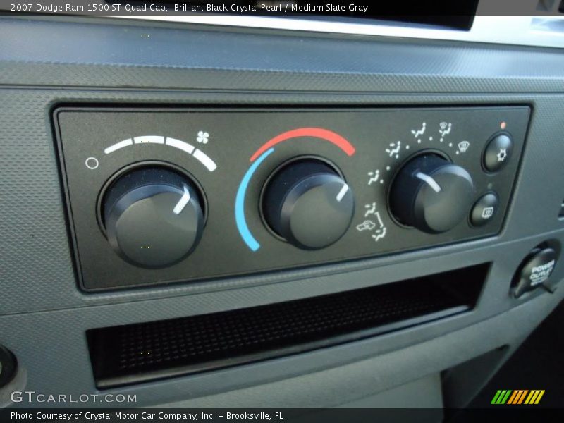 Brilliant Black Crystal Pearl / Medium Slate Gray 2007 Dodge Ram 1500 ST Quad Cab