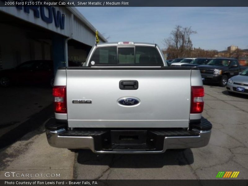 Silver Metallic / Medium Flint 2006 Ford F150 STX Regular Cab 4x4