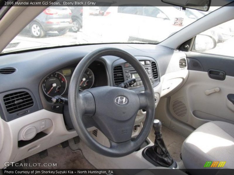 Ebony Black / Gray 2006 Hyundai Accent GLS Sedan
