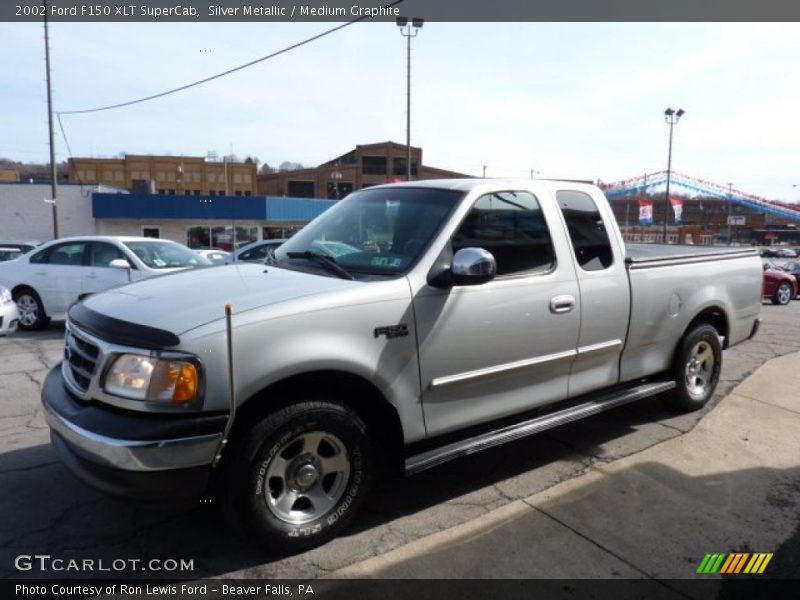 Silver Metallic / Medium Graphite 2002 Ford F150 XLT SuperCab