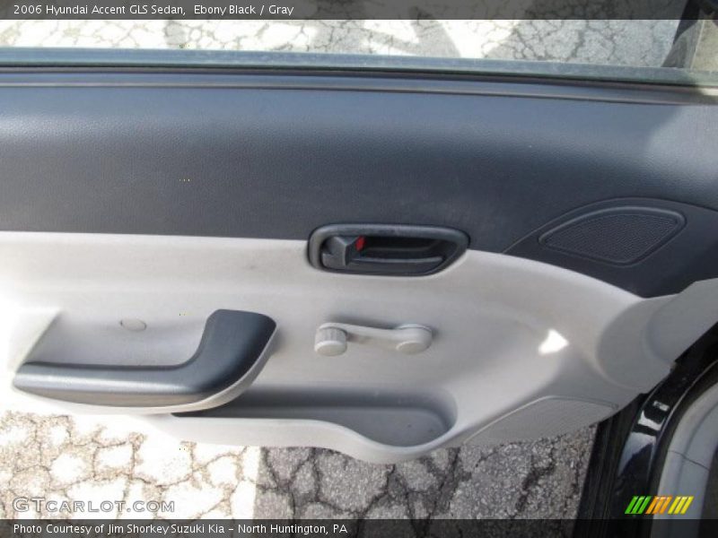 Ebony Black / Gray 2006 Hyundai Accent GLS Sedan