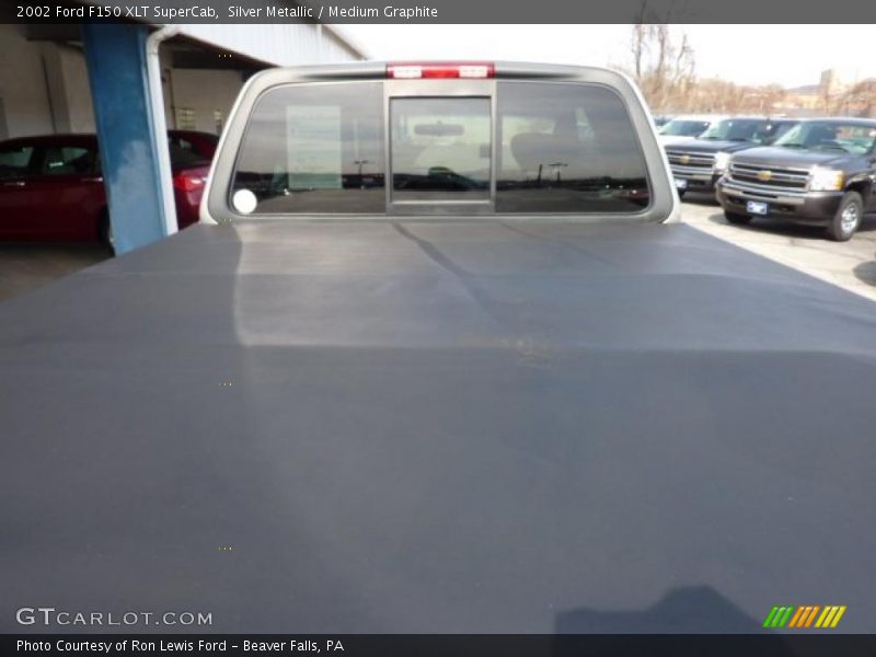 Silver Metallic / Medium Graphite 2002 Ford F150 XLT SuperCab