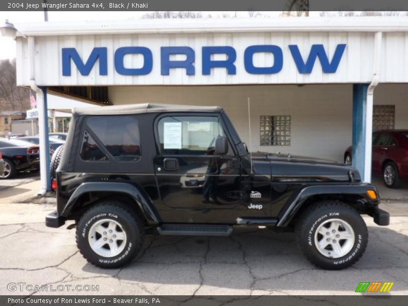 Black / Khaki 2004 Jeep Wrangler Sahara 4x4