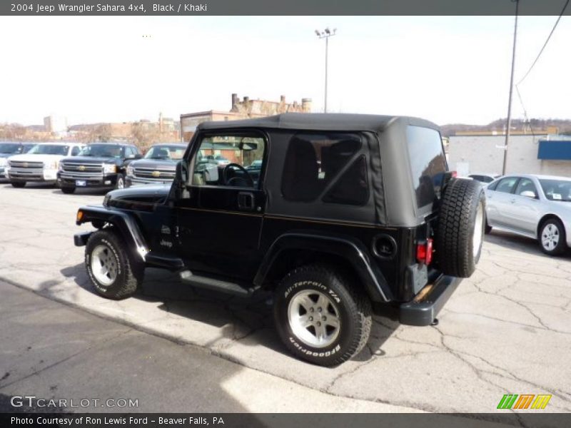 Black / Khaki 2004 Jeep Wrangler Sahara 4x4