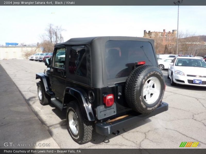 Black / Khaki 2004 Jeep Wrangler Sahara 4x4