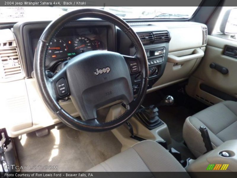 Black / Khaki 2004 Jeep Wrangler Sahara 4x4
