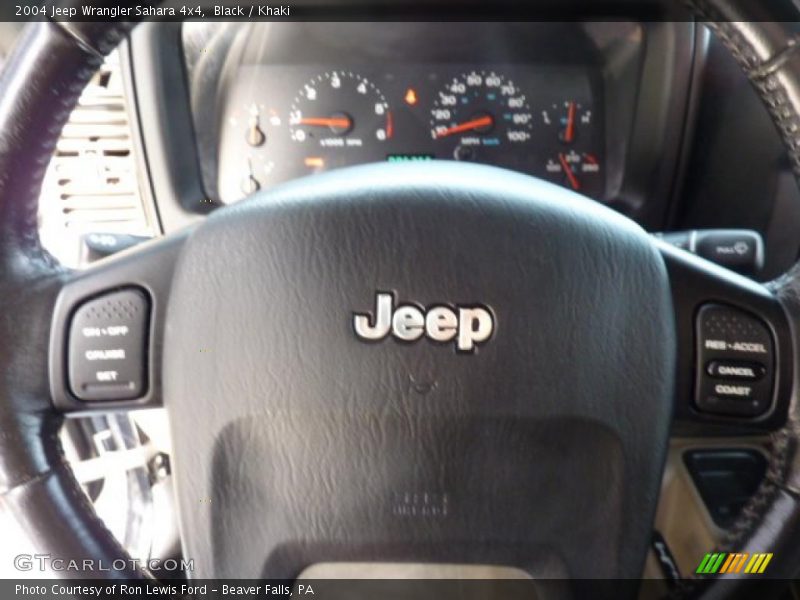 Black / Khaki 2004 Jeep Wrangler Sahara 4x4