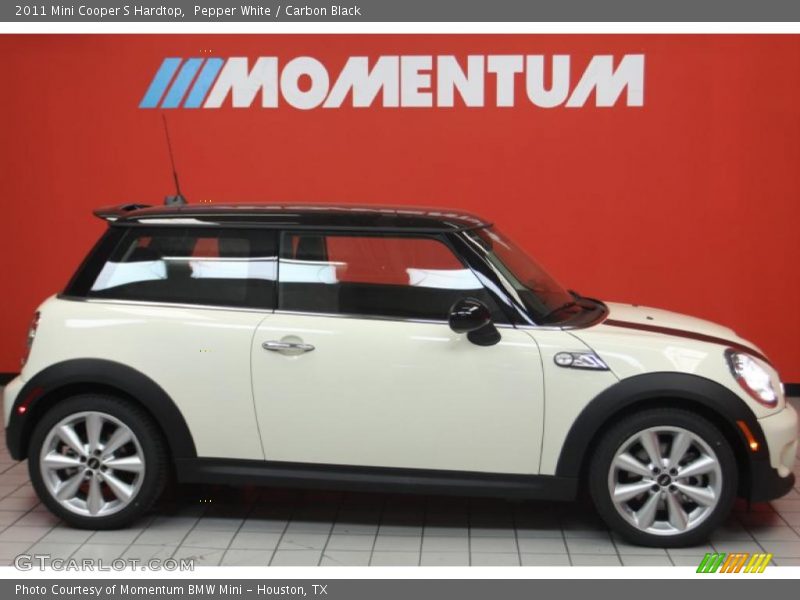 Pepper White / Carbon Black 2011 Mini Cooper S Hardtop