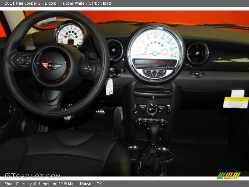 Pepper White / Carbon Black 2011 Mini Cooper S Hardtop