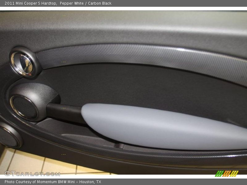 Pepper White / Carbon Black 2011 Mini Cooper S Hardtop