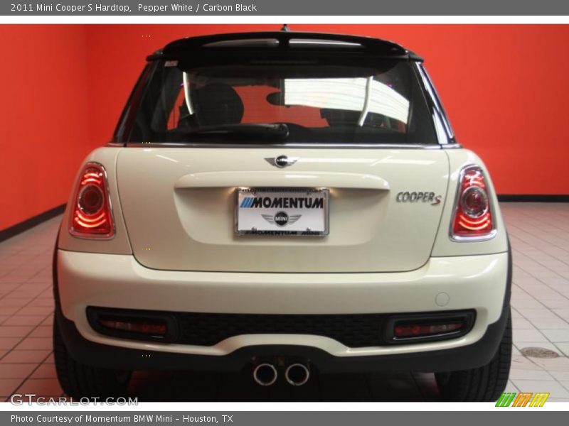 Pepper White / Carbon Black 2011 Mini Cooper S Hardtop